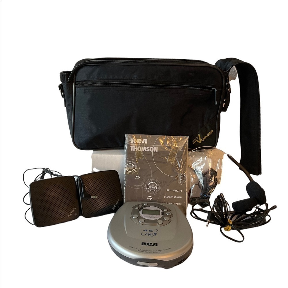 1999 RCA skip protection Portable CD Player booklet accessories. Amazing sound.